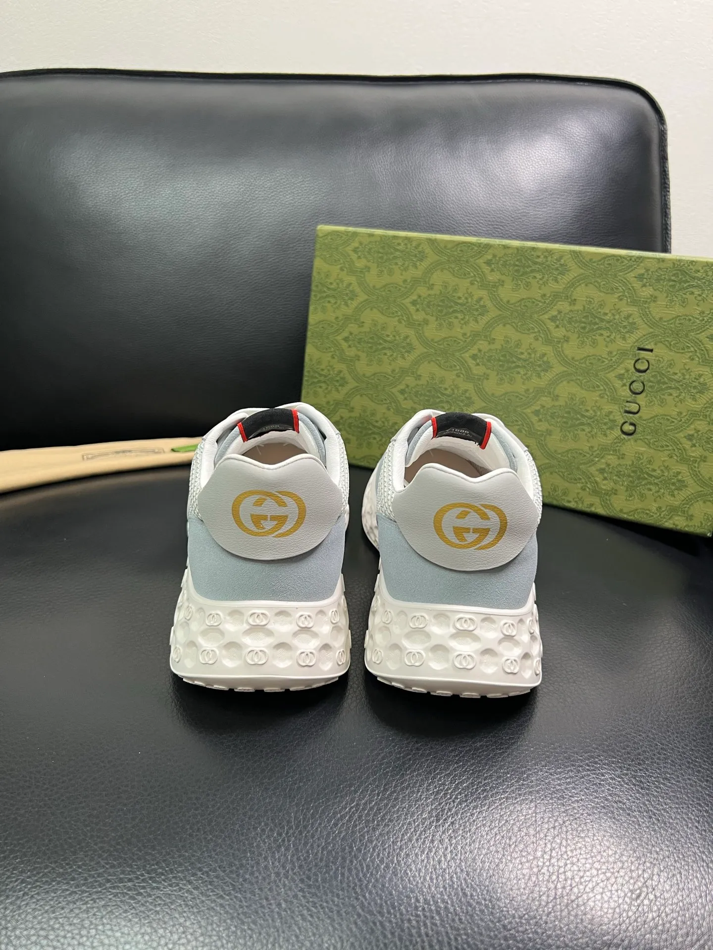 Men's shoes 💰780 Gucci top purchasing agency Gucci counter synchronization. Original factory configuration imported cowhide from Italy with mesh fabric, high-quality splicing and complex craftsmanship, imported cowhide lining, sole: original factory specially provided original sole super comfortable, original factory with single goods high quality, welcome to compare, code number 39-44 (customized 38 45) 85856